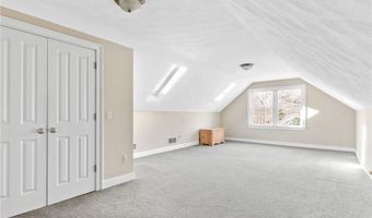 44 Azalea Ave, Exeter, RI 02822