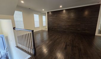 12 Putnam Ln, Danbury, CT 06810