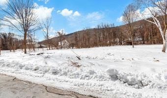 704 Fox Hill Rd, Bennington, VT 05201