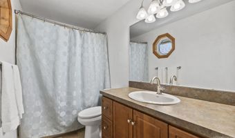 2236 E Roanoke Dr, Boise, ID 83712