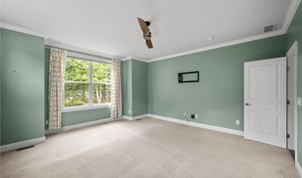 85 Brighton Dr, Aurora, OH 44202