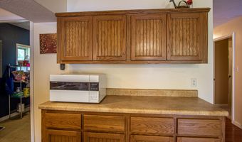 800 Pond Lick Rd, Annville, KY 40402
