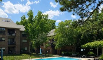 302 HILLTOP Ln H, Annapolis, MD 21403