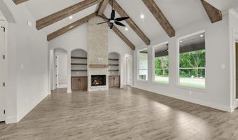 313 Wrangler Ct, Weatherford, TX 76085