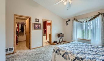 2445 Cleveland Ln S, Cambridge, MN 55008