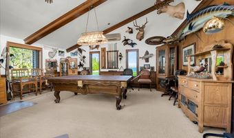 523 Lathrop Ave, Algonac, MI 48001