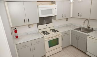 2 Oyster Bay Rd Apt D Rd 2D, Absecon, NJ 08201