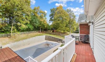 2558 Apple Ridge Ln, Amberley, OH 45236