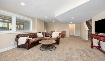 5308 Settlers Grove Rd NE, Ada, MI 49301