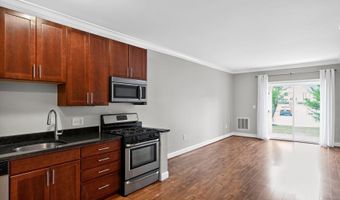 6301 EDSALL Rd 106, Alexandria, VA 22312
