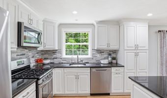 33 Simon Willard Rd, Acton, MA 01720