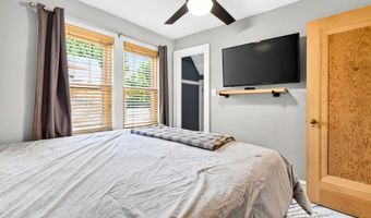 1036 W OKLAHOMA St, Appleton, WI 54914