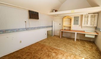 411 13th St, Abernathy, TX 79311