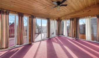 17 Padelford Ave, East Providence, RI 02915