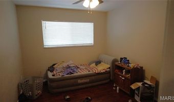 229 Solon Dr, Ballwin, MO 63021