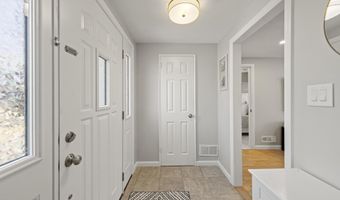 522 Mackey Ave, Belford, NJ 07718