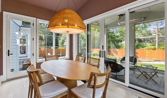 6213 DAHLONEGA Rd, Bethesda, MD 20816