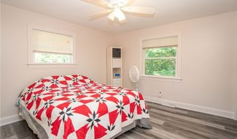 374 Woodlawn Reserve Rd, Akron, OH 44305