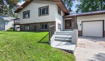 135 Knollwood St W, Annandale, MN 55302