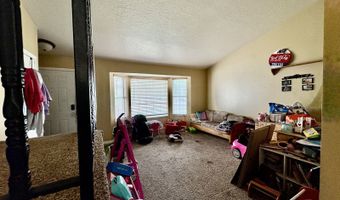 601 Pinecone Cir, Elko, NV 89801