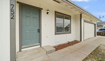752 E St, Fernley, NV 89408