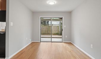 8504 CANTERBURY Dr, Annandale, VA 22003