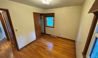 2010 Hunziker Dr, Ames, IA 50010