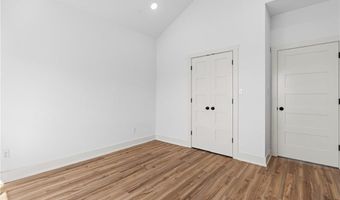 1900 Yellowstone Dr, Barling, AR 72923