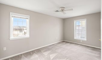 262 Evergreen Dr, Bayville, NJ 08721