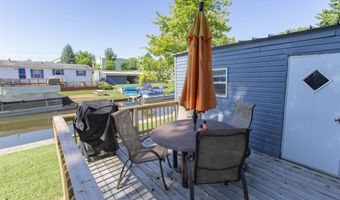 255 Lane 102 Crooked Lk, Angola, IN 46703