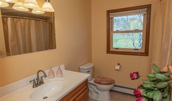206 Fairview Ave, Auburn, ME 04210