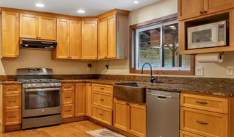 42274 ZIAK GNAT CREEK Ln, Astoria, OR 97103