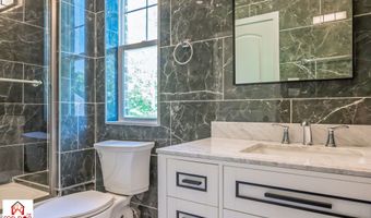 372 Foxboro Dr, Avon, IN 46123