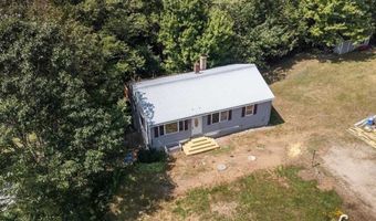 9 Iriquois Dr, Ashburnham, MA 01430
