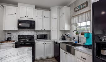 3670 NW 20TH Ave, Bell, FL 32619