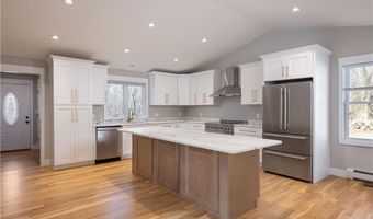 311 Hope Rd, Cranston, RI 02921