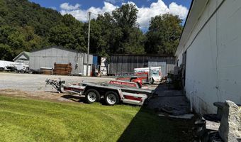 4327 Hwy 38, Ages Brookside, KY 40801