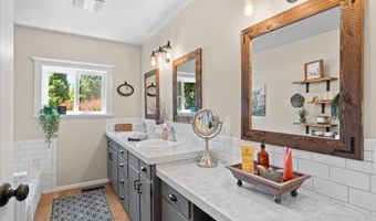 29555 S BEAVERCREEK Rd, Mulino, OR 97042