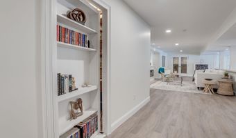 5 Pembroke Way, Bedford, NH 03110