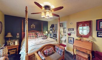 391 S Baldwin St, Bargersville, IN 46106