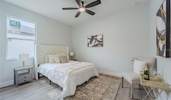 53 W 10TH St, Apopka, FL 32703