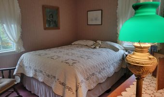 6 Farley Ln, Berlin, NH 03570