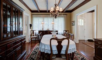 916 Audubon Pkwy, Audubon Park, KY 40213