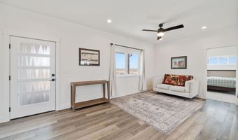 985 RANGE LINE Rd, Cheyenne, WY 82009