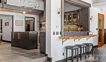 1717 Pine Lakes Ranch Dr, Cascade, ID 83611