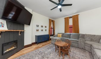 105 E 4th St, Augusta, KY 41002