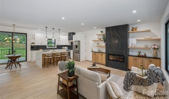 47 Scott Meadows Dr, Asheville, NC 28806