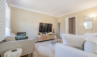 5924 S Fairfax Ave, Los Angeles, CA 90056