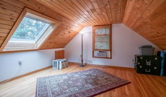 68 Merrimack Rd, Amherst, NH 03031