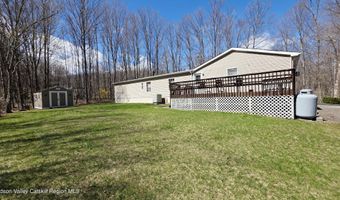 141 Old S Durham Hwy, Acra, NY 12405